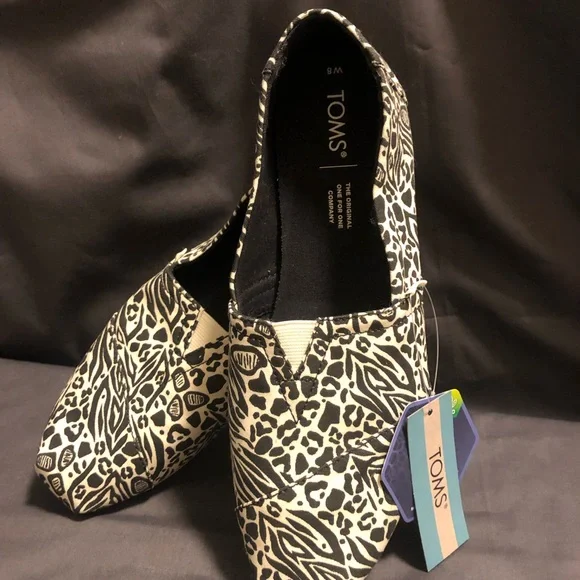 TOM’S ALPARGATA WOMEN’S LOAFERS - Picture 9 of 14